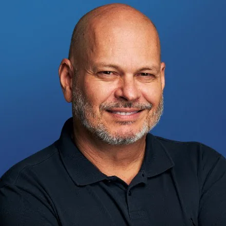 Elton Mello